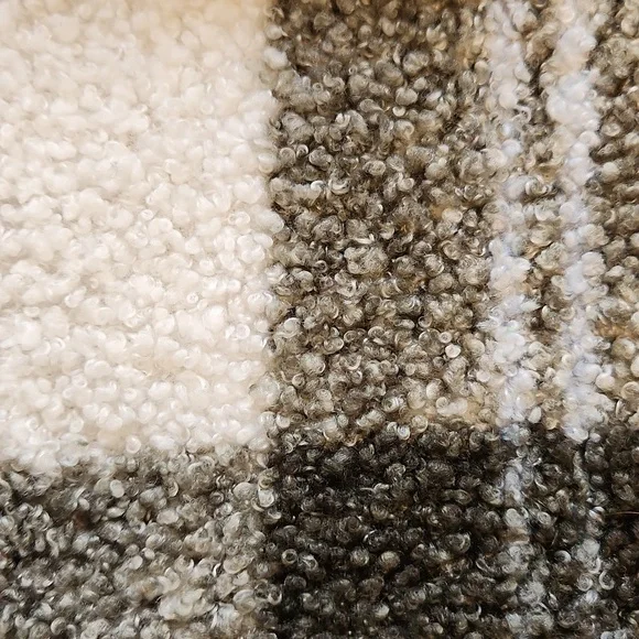 Abercrombie & Fitch Cropped Shacket Sherpa Plaid Teddy XS - Picture 13 of 17